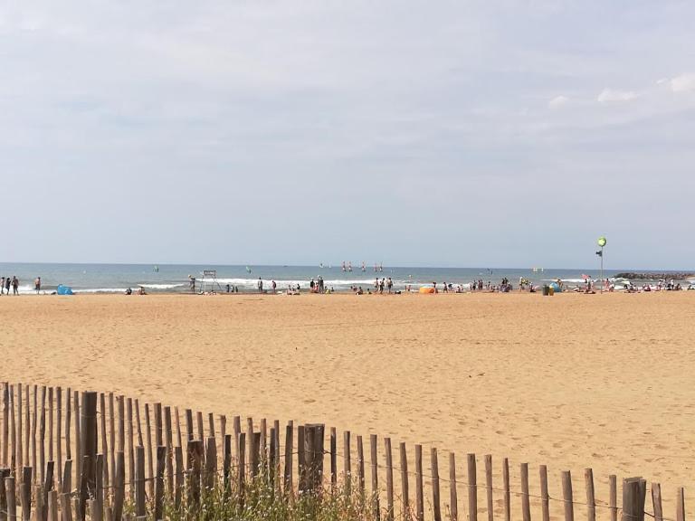 Sable Du Midi Chez Gege Hotell Valras-Plage Exteriör bild